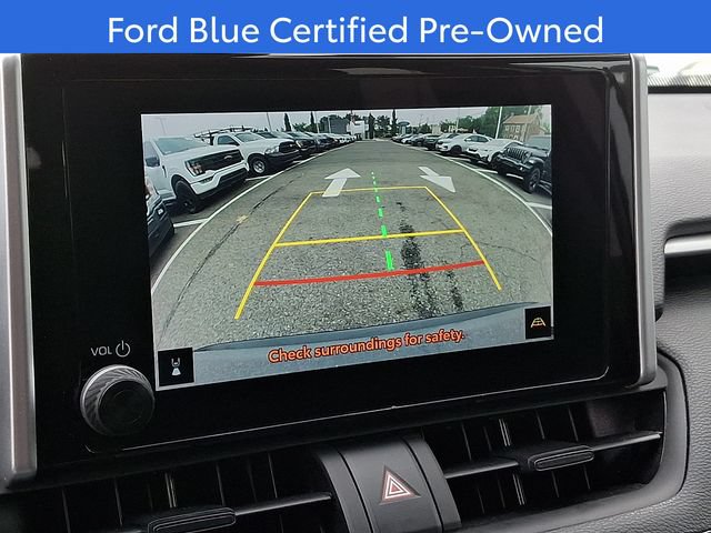 Used 2024 Toyota RAV4 XLE FWD image 18