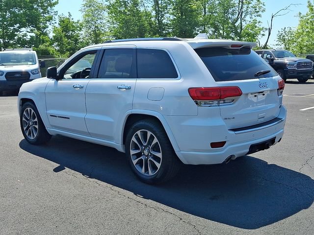 Used 2017 Jeep Grand Cherokee Overland AWD/4WD image 9