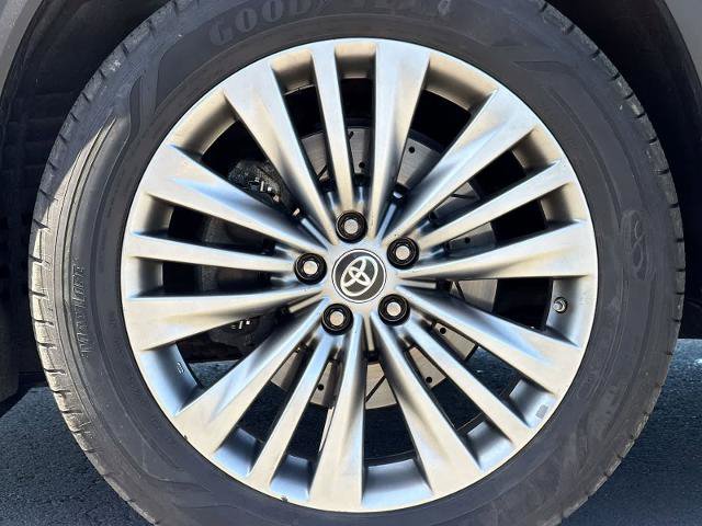 Used 2020 Toyota Highlander Platinum AWD/4WD image 6