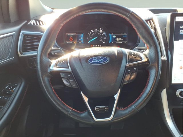 Certified 2024 Ford Edge ST-Line AWD/4WD image 15