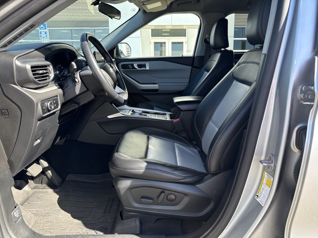 Certified 2023 Ford Explorer XLT w/ Equipment Group 202A RWD image 12