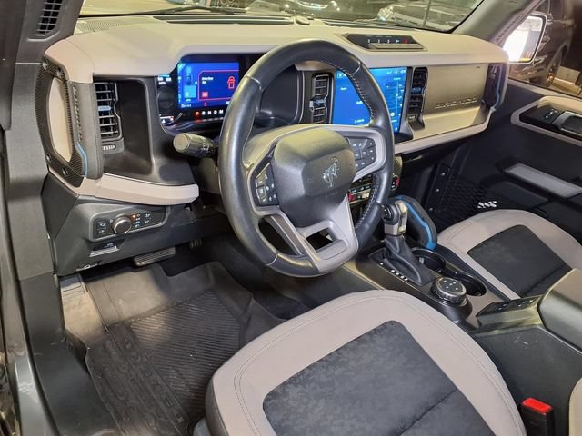 Certified 2022 Ford Bronco Wildtrak AWD/4WD image 4