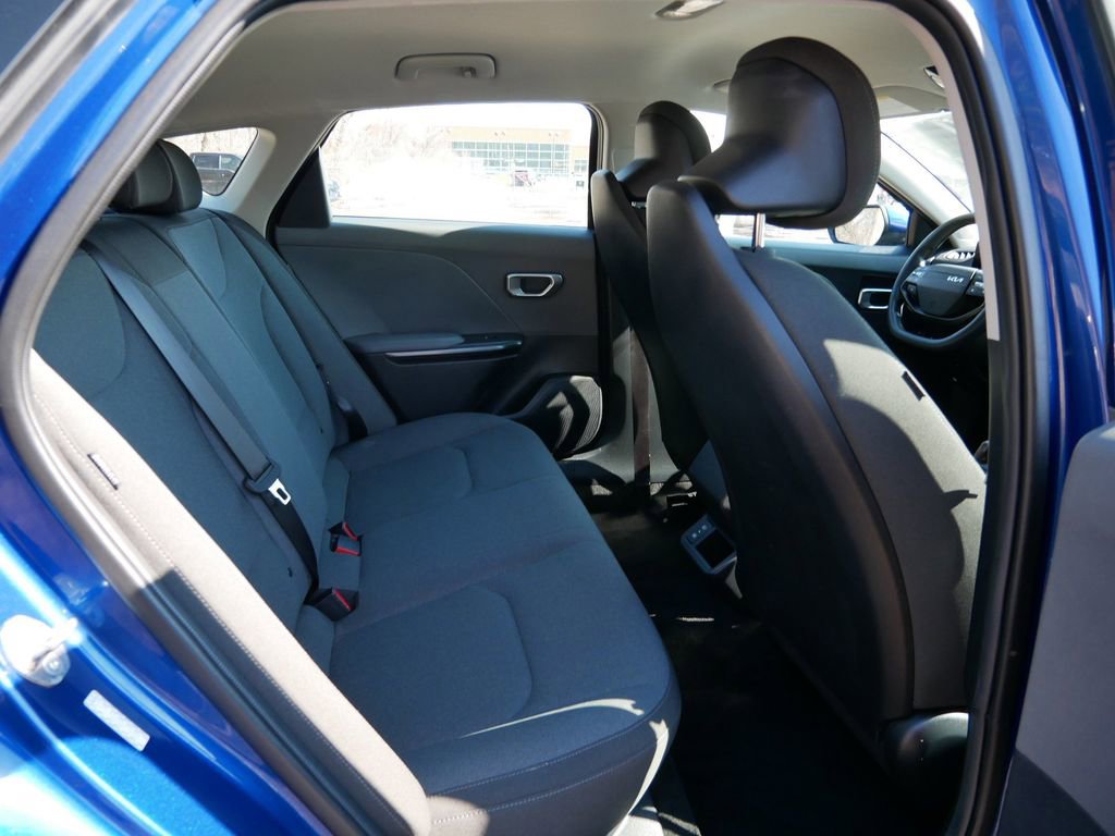 Used 2025 Kia K4 LXS image 9