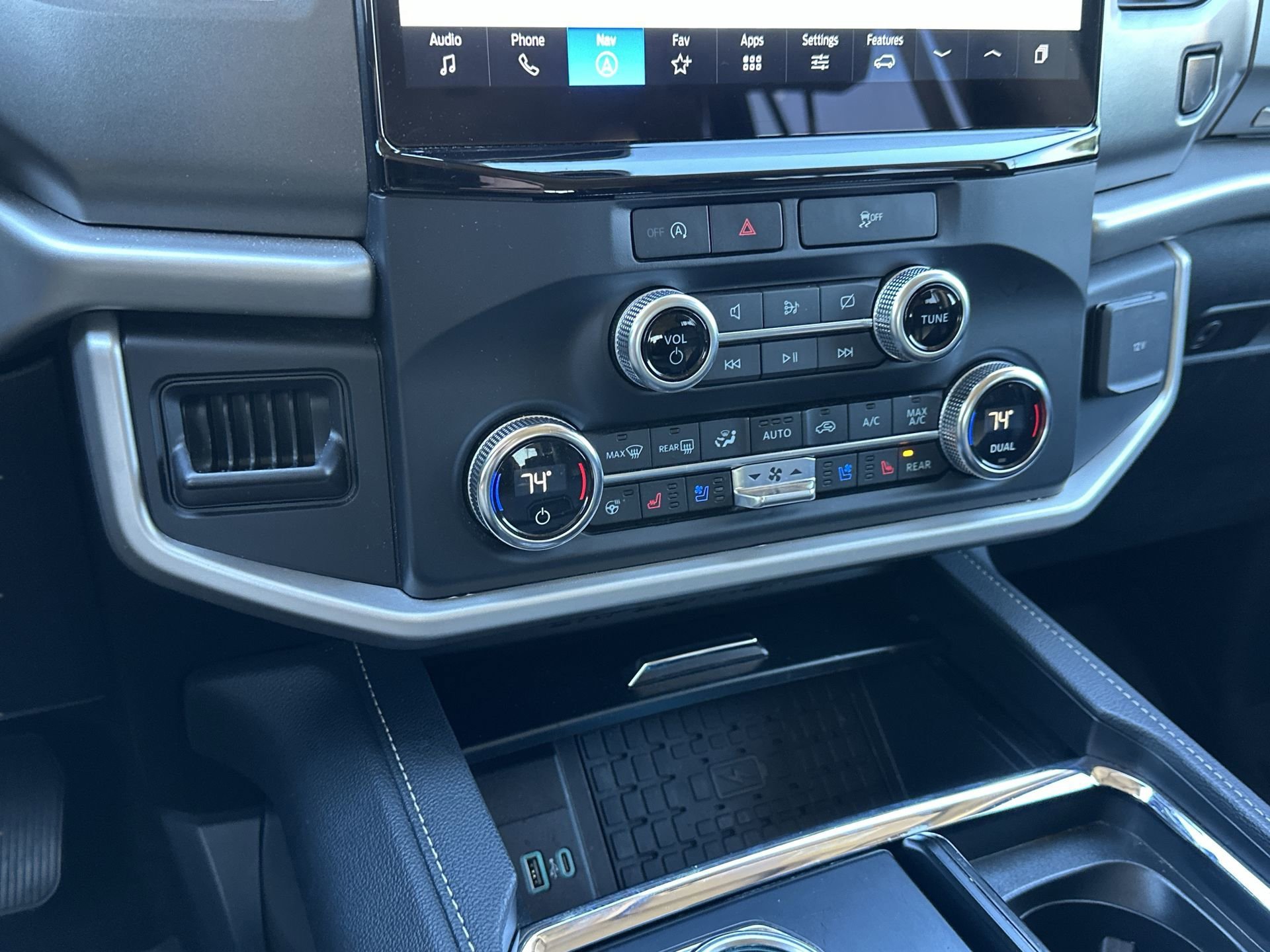 Certified 2023 Ford Expedition XLT image 59