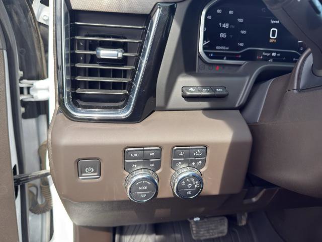 Used 2024 GMC Sierra 3500 Denali w/ Denali Reserve Package AWD/4WD image 15