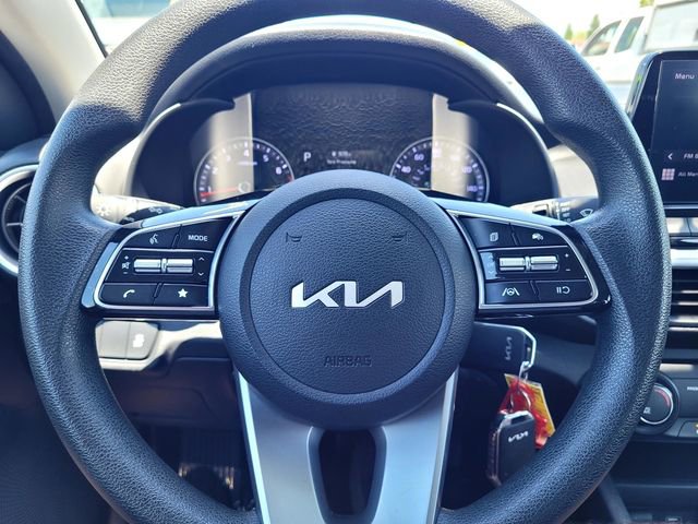 Used 2023 Kia Forte LXS w/ LXS Technology Package FWD image 25