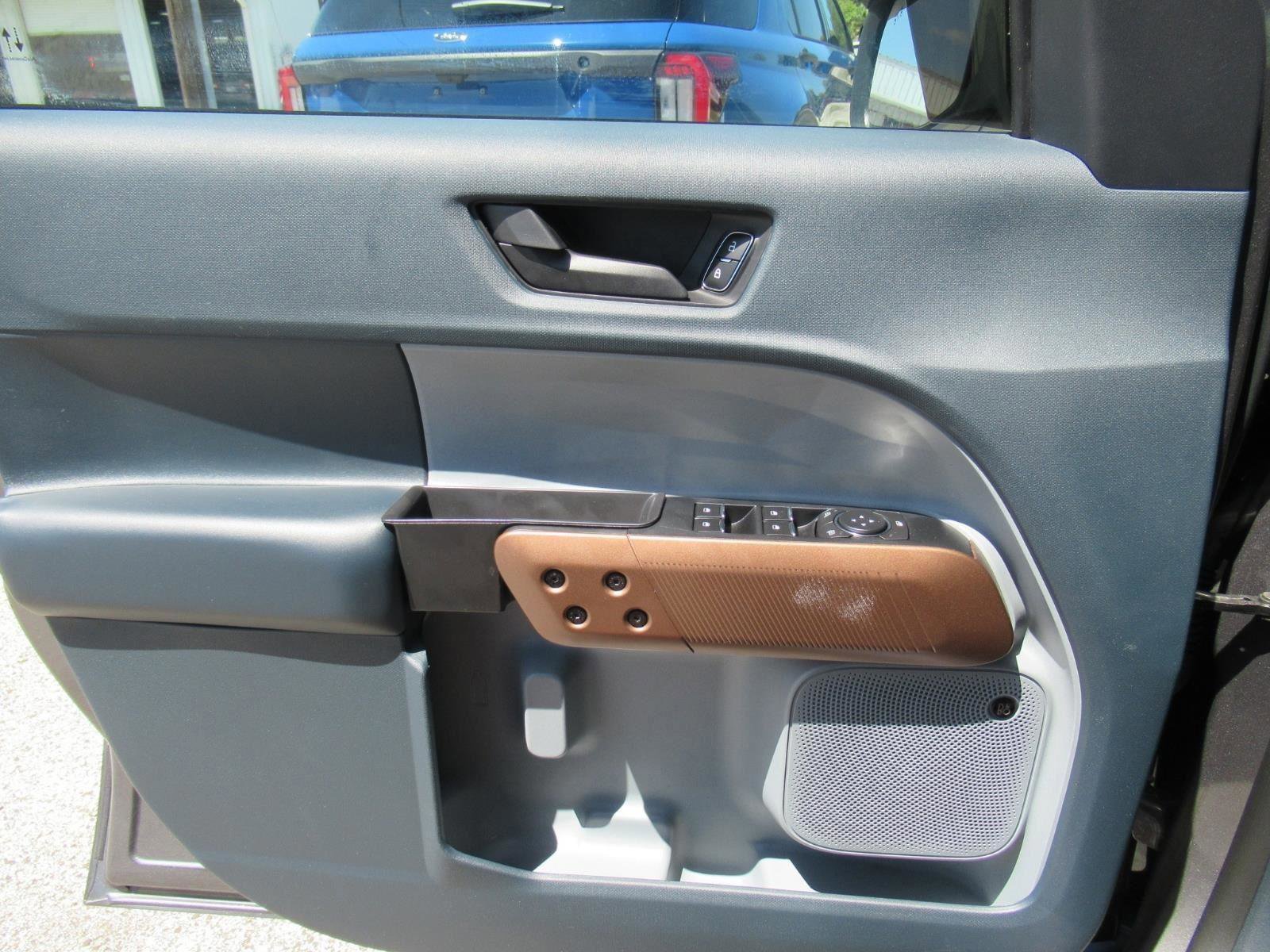 Certified 2022 Ford Maverick Lariat w/ Lariat Luxury Package FWD image 17