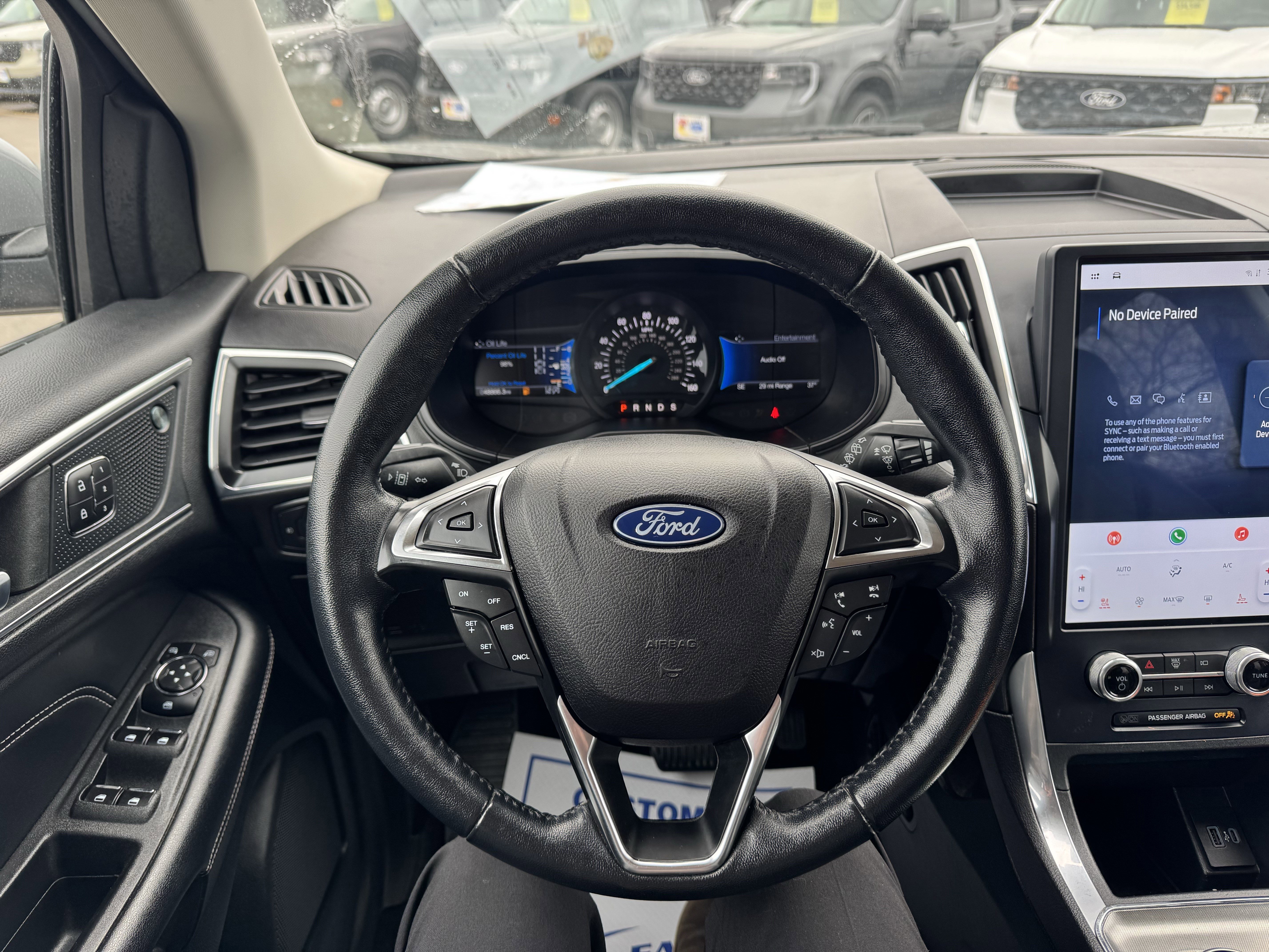 Certified 2022 Ford Edge Titanium image 9