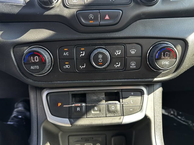 Used 2022 GMC Terrain SLE w/ Driver Convenience Package AWD/4WD image 23