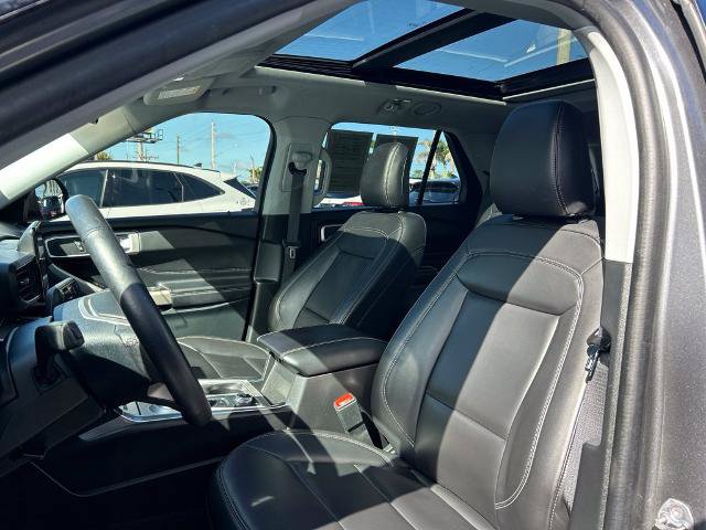 Certified 2024 Ford Explorer XLT w/ Equipment Group 202A AWD/4WD image 21