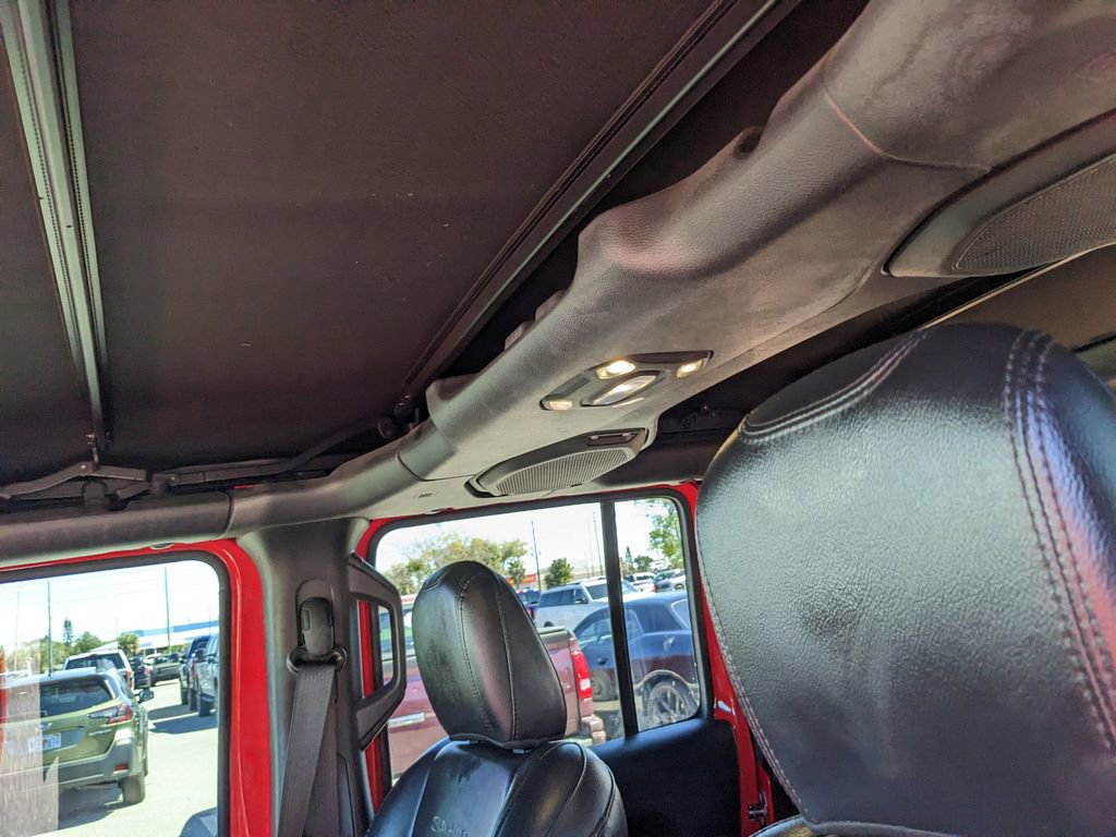 Used 2019 Jeep Wrangler Unlimited Sahara w/ Dual Top Group image 19