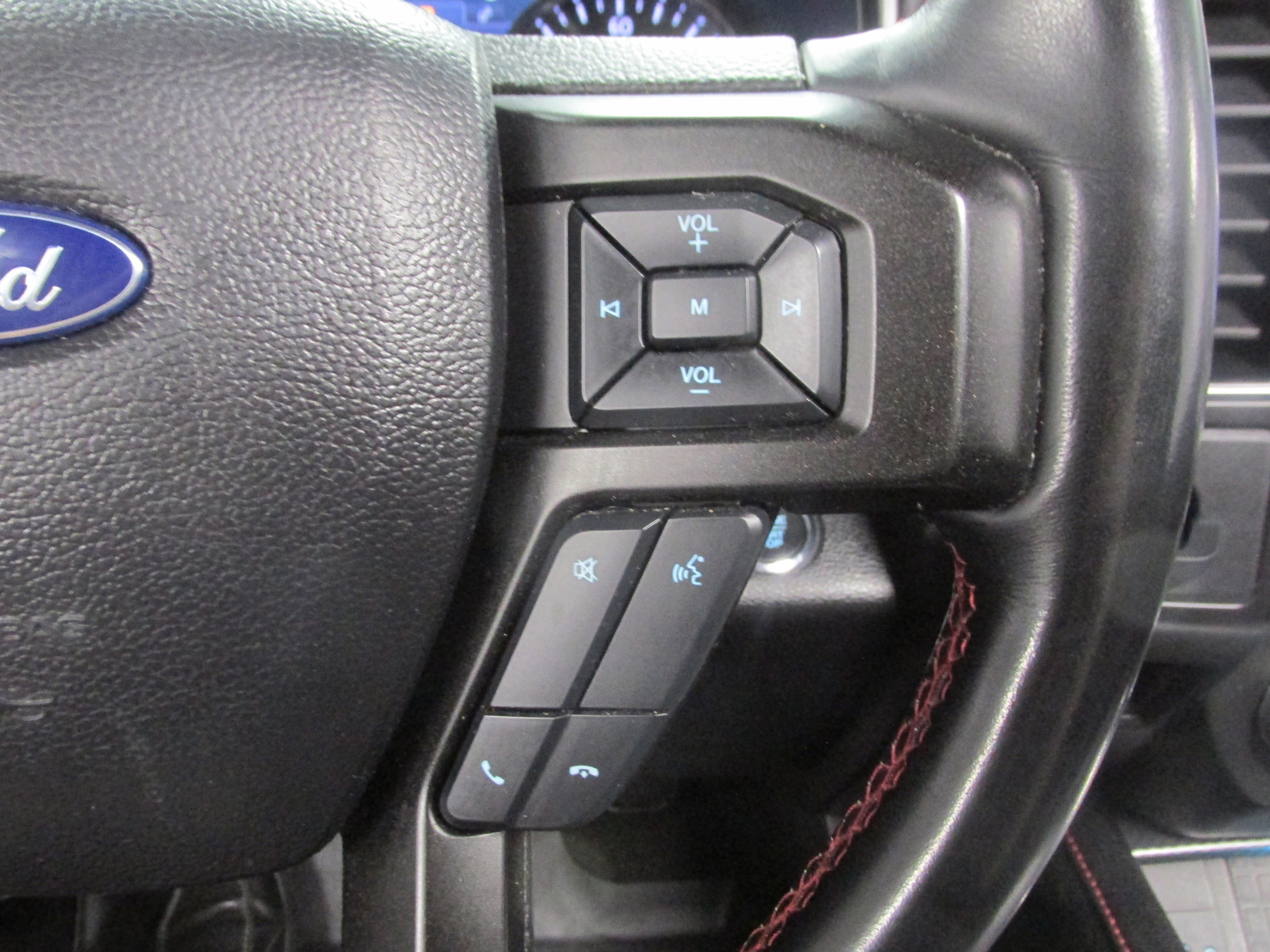 Certified 2020 Ford Expedition Limited w/ Equipment Group 303A image 37