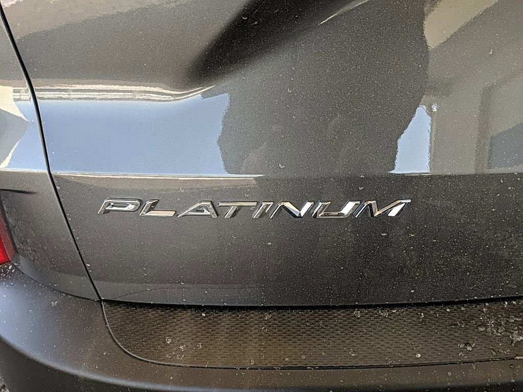 Certified 2025 Ford Escape Platinum image 9