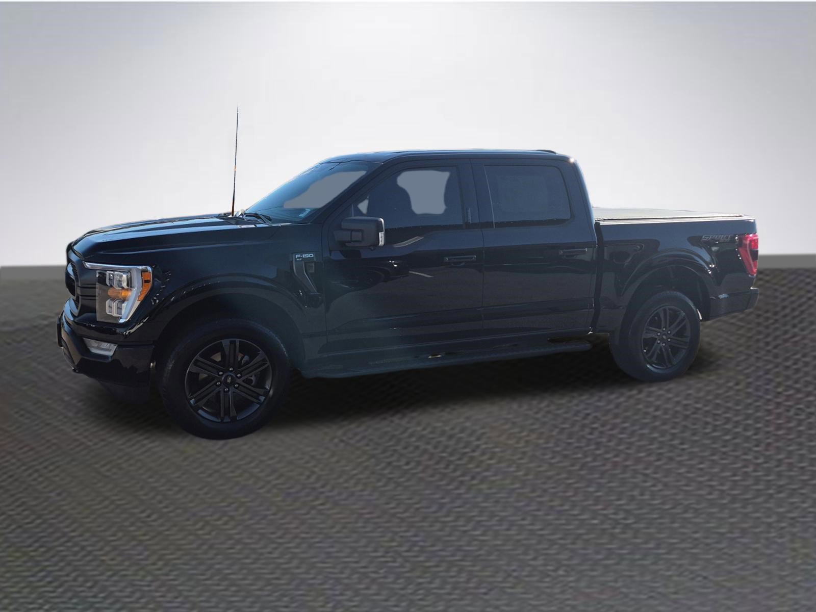 Certified 2022 Ford F150 XLT w/ Equipment Group 302A High image 2