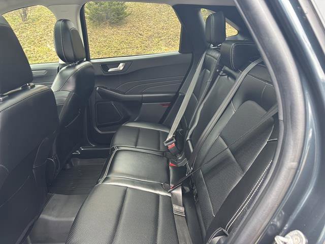 Certified 2022 Ford Escape Titanium w/ Class II Trailer Tow Package image 16