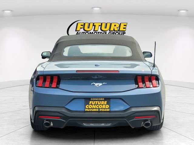 Certified 2025 Ford Mustang Convertible RWD image 5