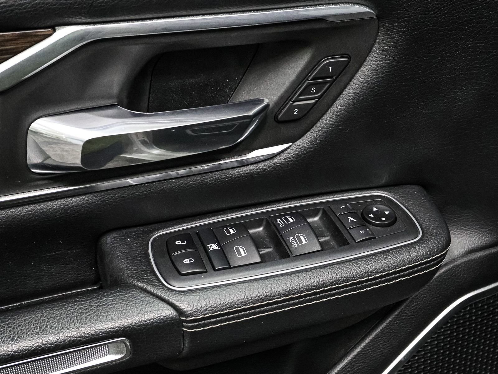 Used 2020 RAM 1500 Laramie image 21