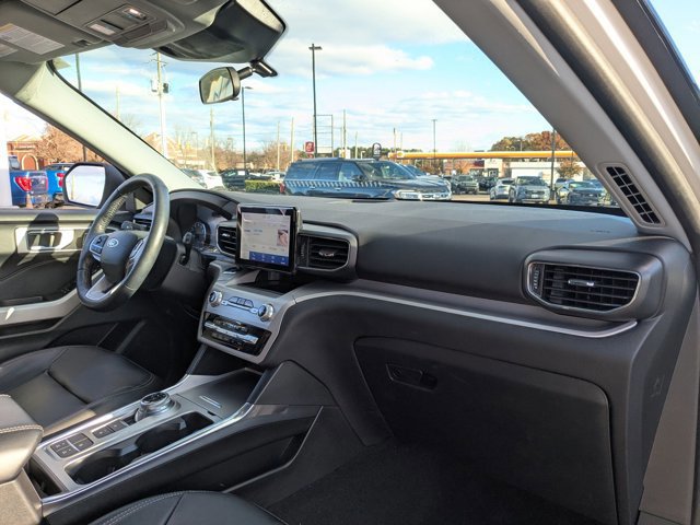 Certified 2023 Ford Explorer XLT w/ Equipment Group 202A image 36