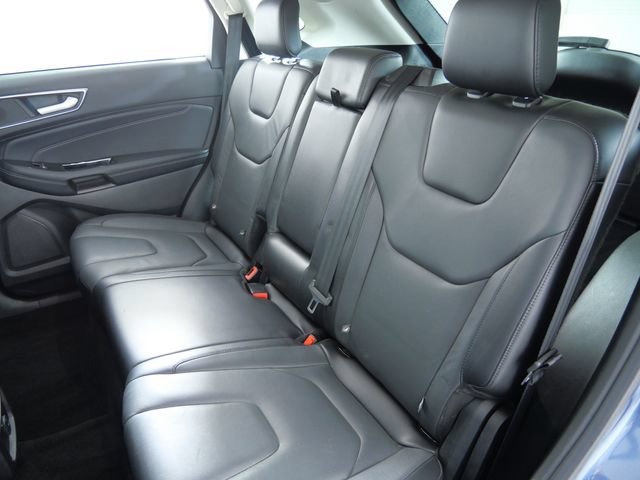 Certified 2018 Ford Edge Titanium AWD/4WD image 16