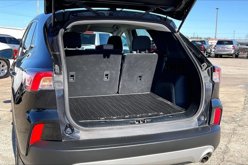 Certified 2021 Ford Escape SE w/ Cold Weather Package image 35