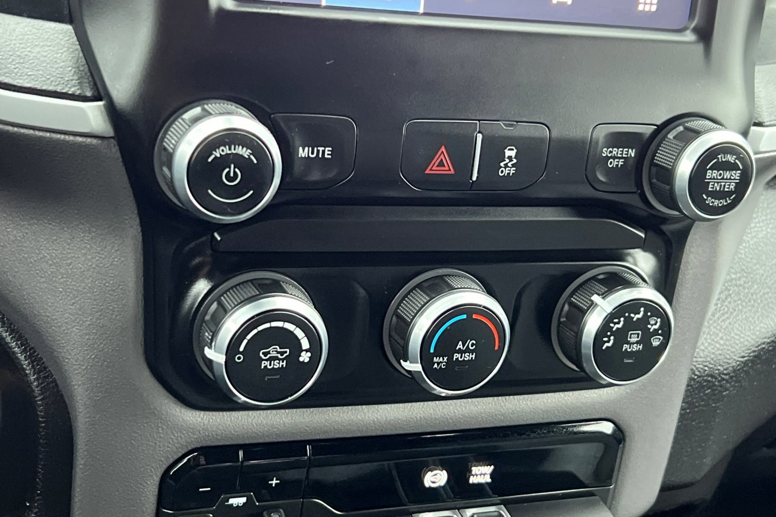 Used 2023 RAM 2500 Big Horn w/ Level 1 Equipment Group image 19