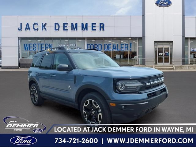 Certified 2024 Ford Bronco Sport Outer Banks w/ Tech Package AWD/4WD image 1