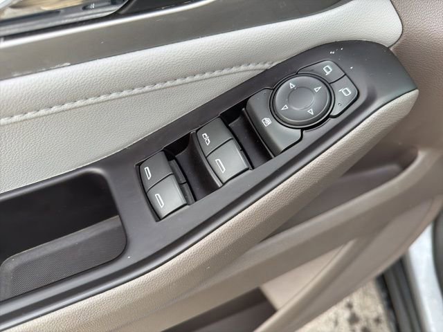 Used 2019 Chevrolet Traverse LT image 22