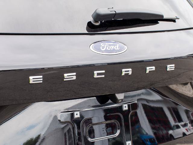 Certified 2025 Ford Escape Active AWD/4WD image 10