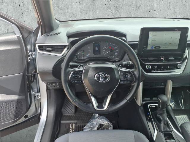 Used 2025 Toyota Corolla Cross AWD Hybrid image 17