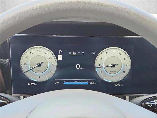 Used 2024 Hyundai Elantra SEL FWD image 11