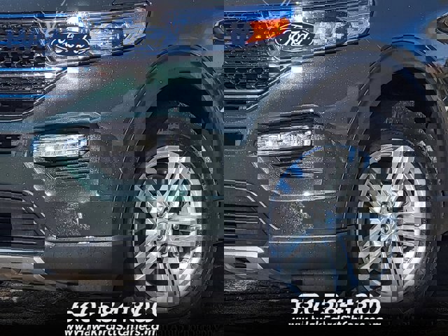 Certified 2023 Ford Explorer XLT w/ Equipment Group 202A image 3