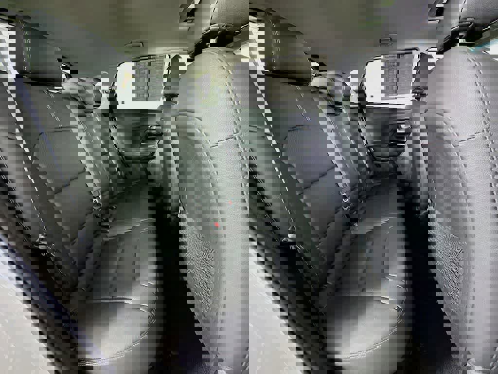 Used 2022 Kia Niro EX Premium image 35