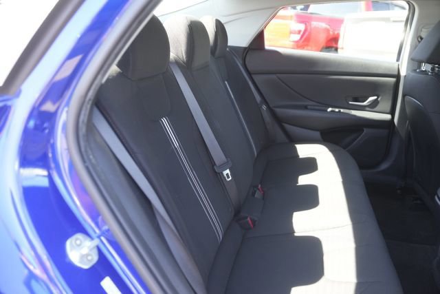 Used 2021 Hyundai Elantra SEL w/ Convenience Package image 16
