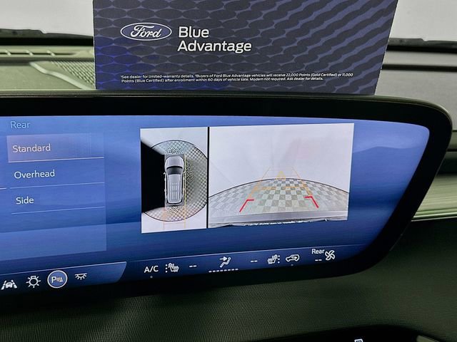 Used 2025 Buick Enclave Preferred FWD image 19