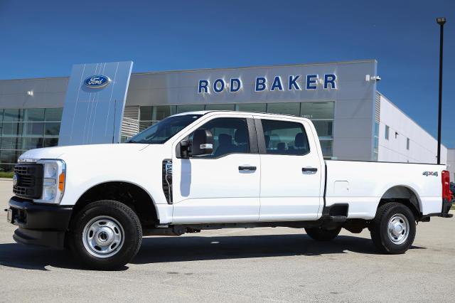 Certified 2023 Ford F250 XL AWD/4WD image 3