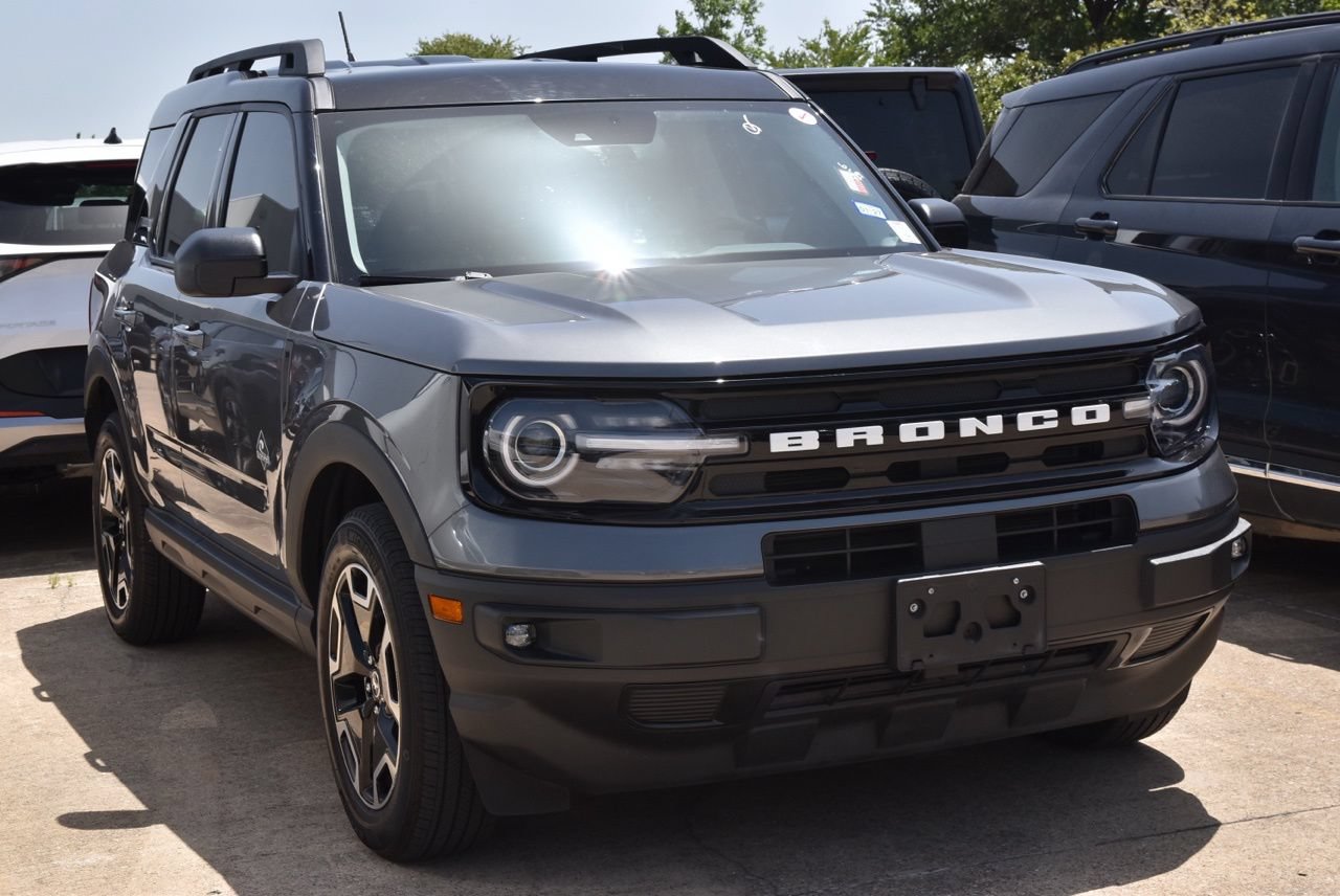 Certified 2023 Ford Bronco Sport Outer Banks w/ Tech Package AWD/4WD image 4