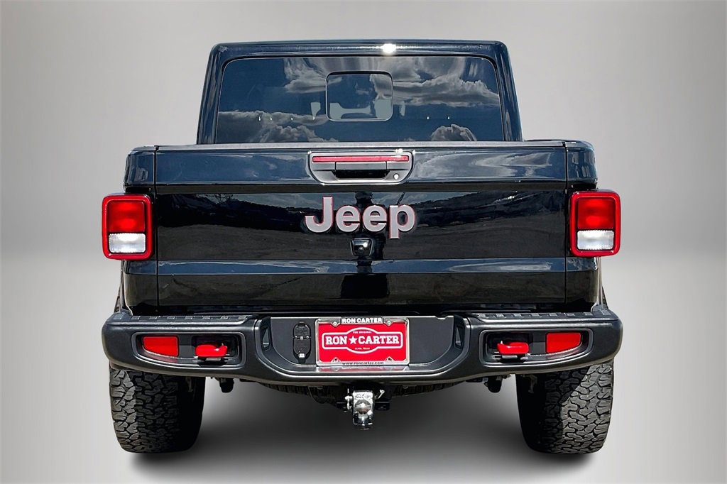 Used 2023 Jeep Gladiator Rubicon w/ Cold Weather Group image 3