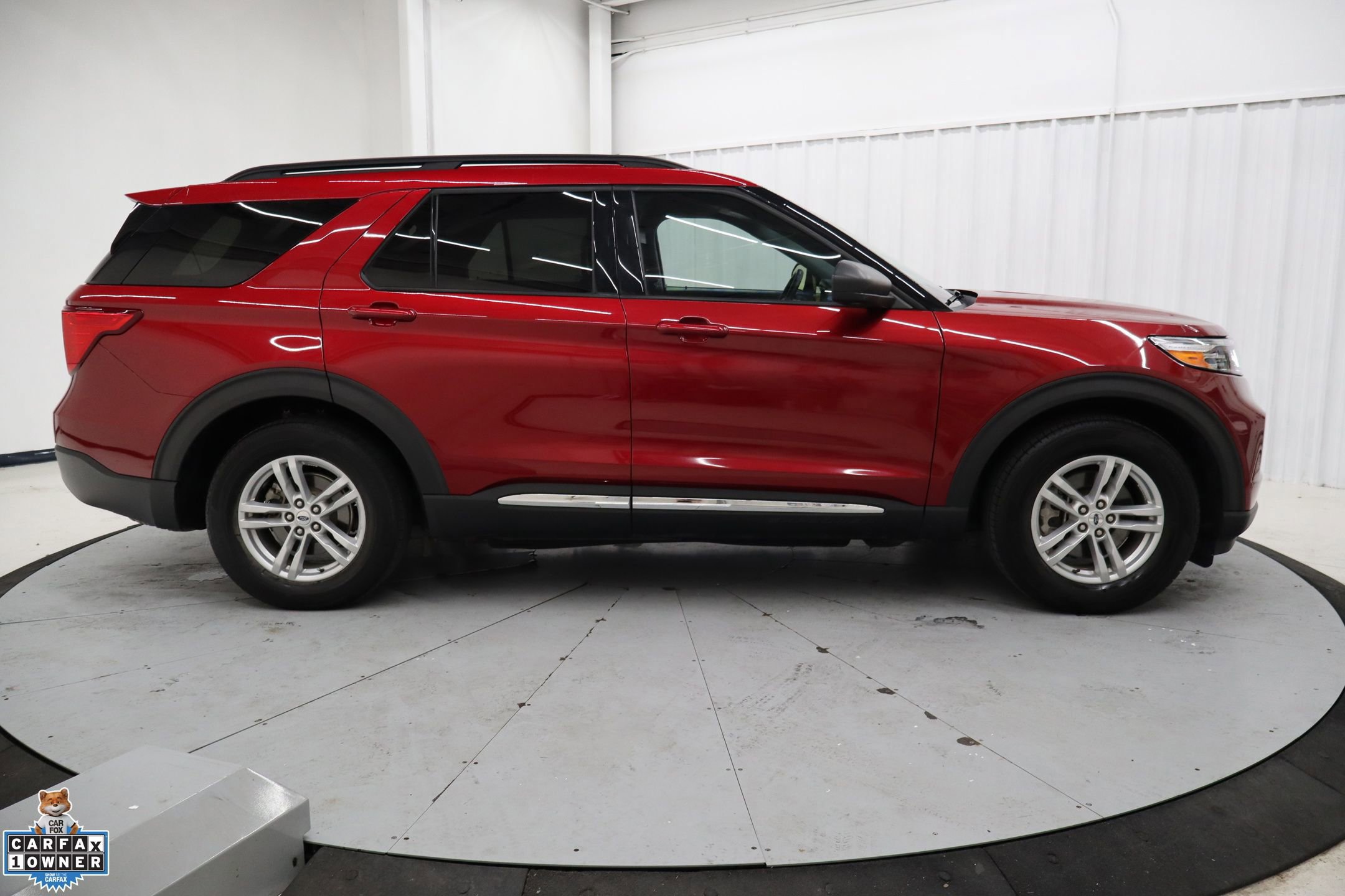 Certified 2023 Ford Explorer XLT image 6