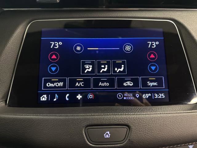 Used 2023 Cadillac XT4 Premium Luxury image 37