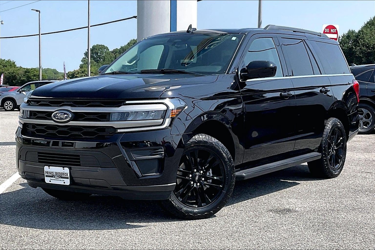 Certified 2024 Ford Expedition XLT AWD/4WD image 3
