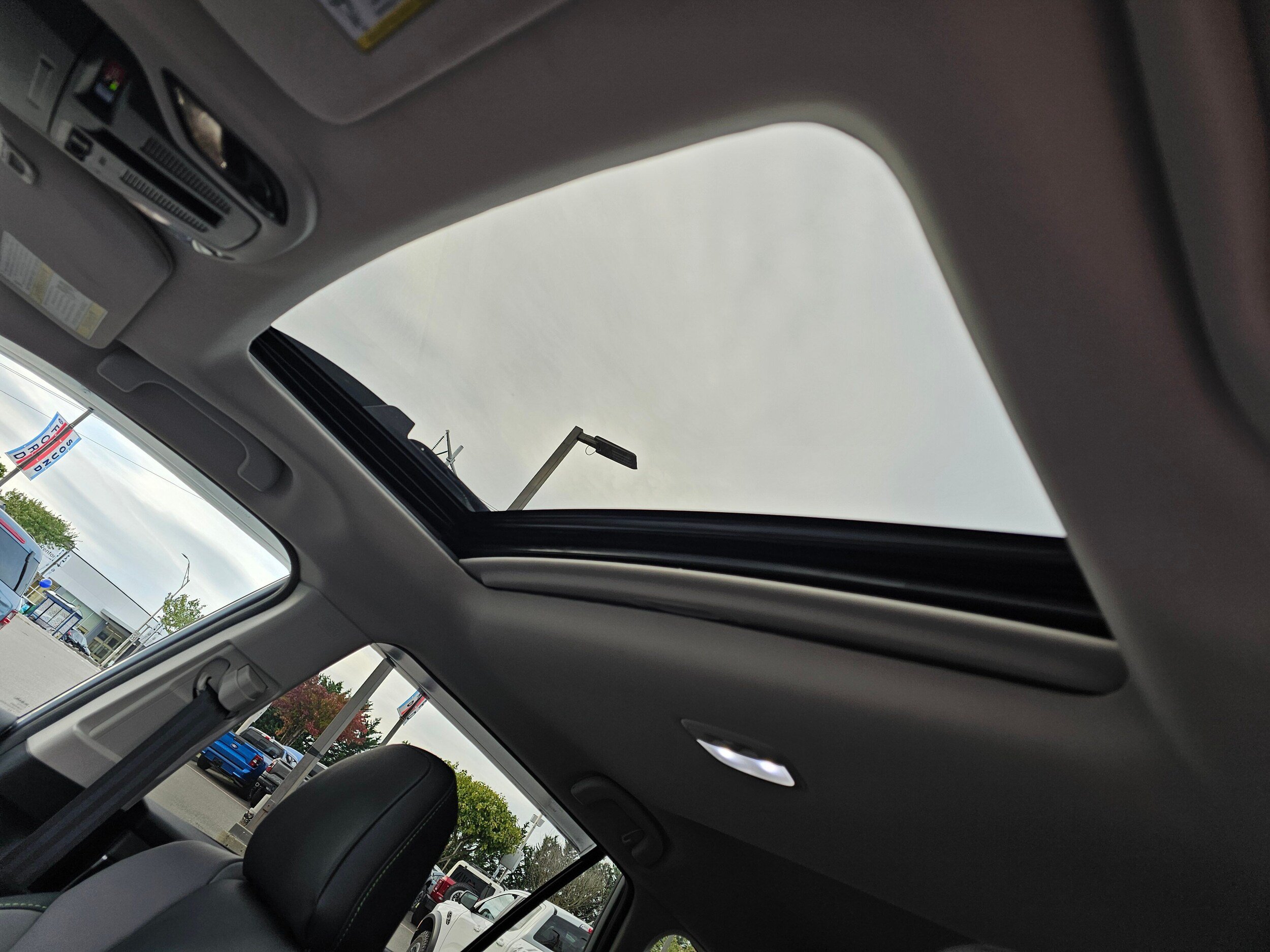 Used 2024 Subaru Outback Onyx Edition XT AWD/4WD image 25