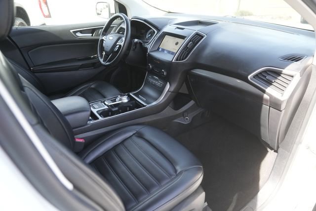 Certified 2020 Ford Edge SEL image 17