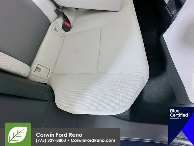 Used 2022 Toyota Corolla LE FWD image 29