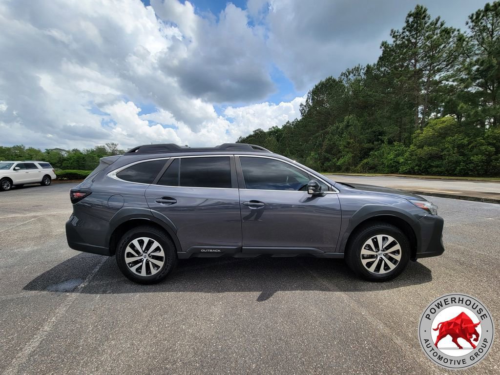 Used 2024 Subaru Outback Premium image 6