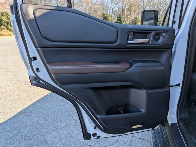 Used 2025 Toyota Land Cruiser image 27