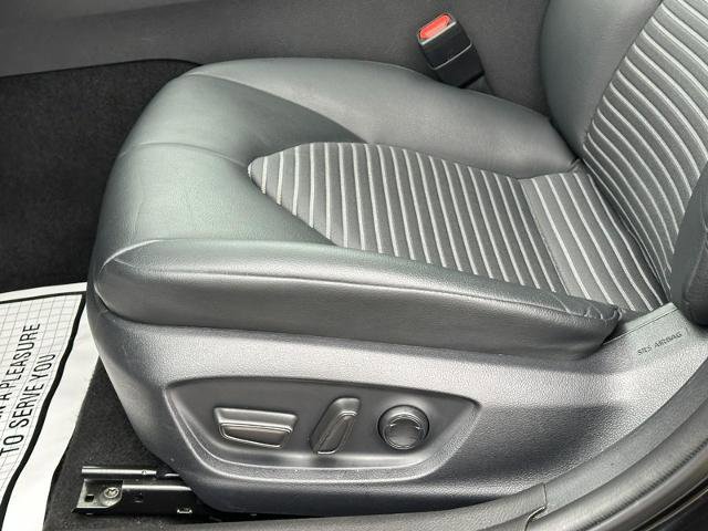 Used 2024 Toyota Camry SE image 17