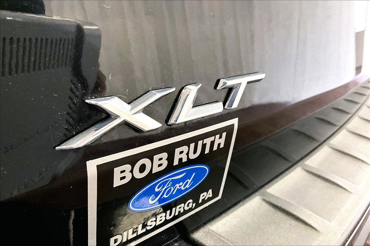 Certified 2022 Ford Explorer XLT w/ Equipment Group 202A image 13