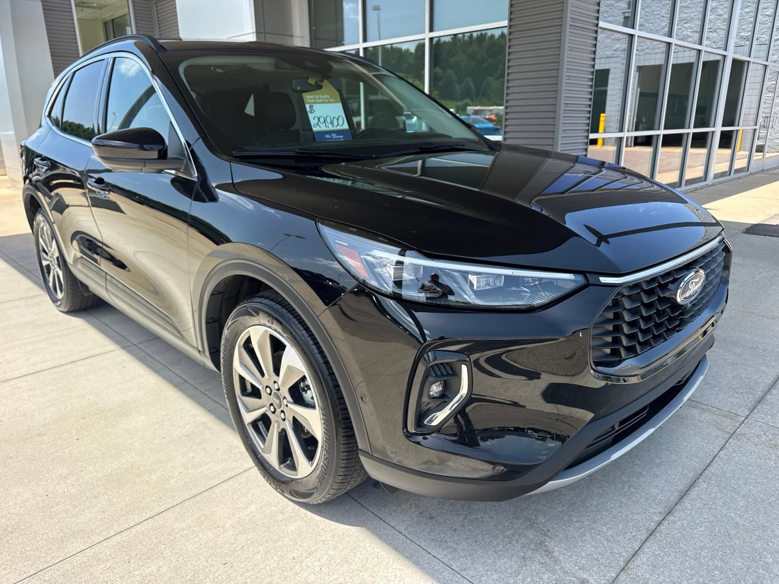 Certified 2023 Ford Escape Platinum w/ Premium Technology Package AWD/4WD image 10