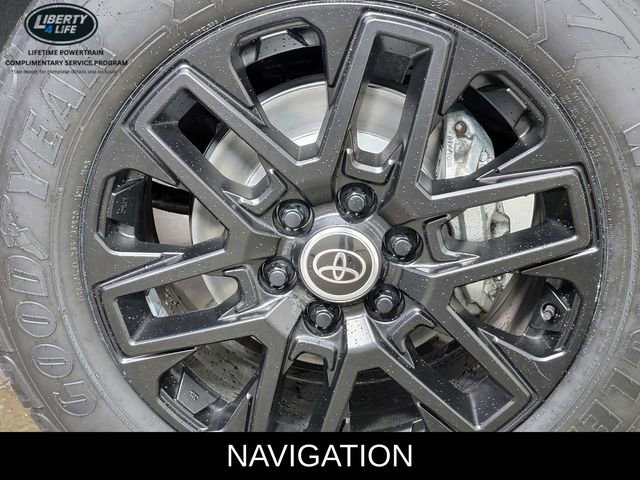 Used 2024 Toyota Tundra Limited AWD/4WD image 10