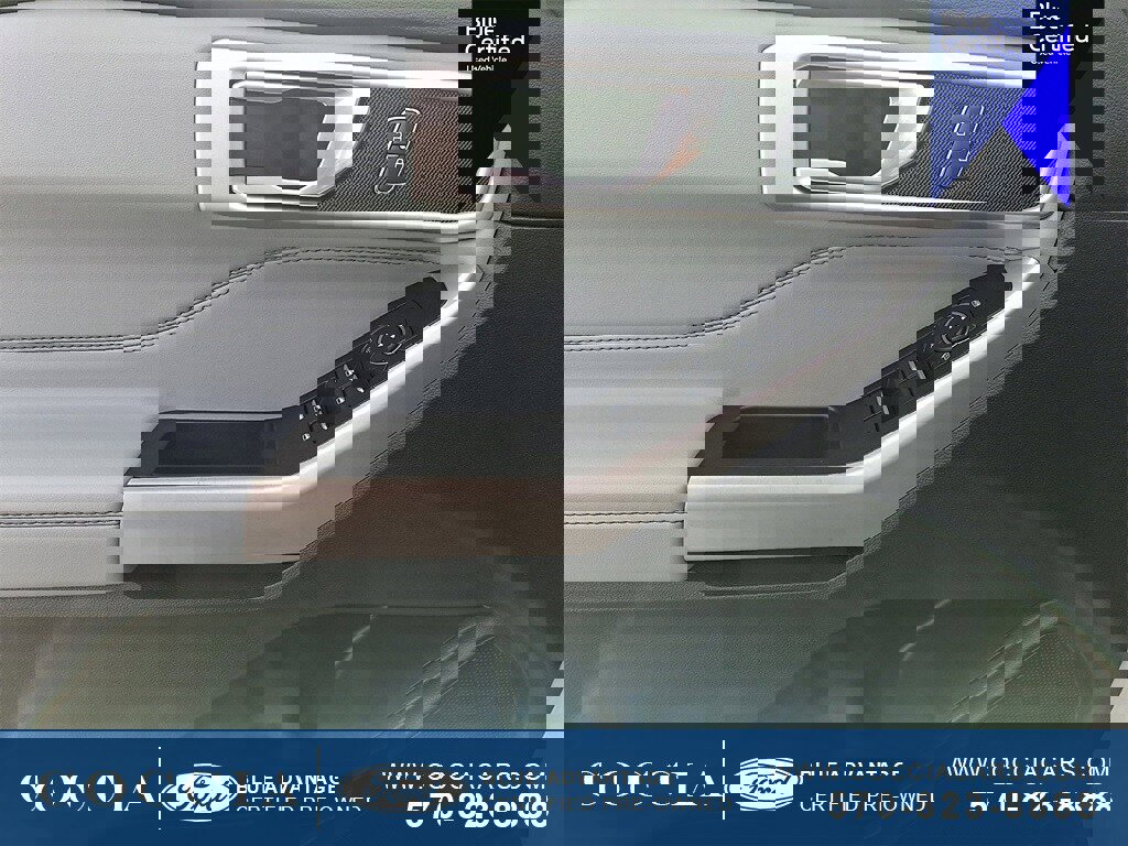 Certified 2022 Ford Explorer XLT w/ Equipment Group 202A image 13